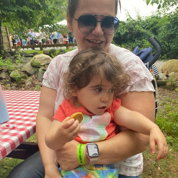 Meet your Posher, Laura - Picture 3 of 3